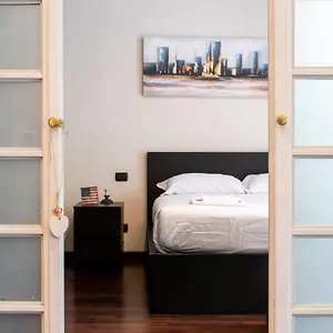 https://modern-duomo-apartment.italymilanhotels.net