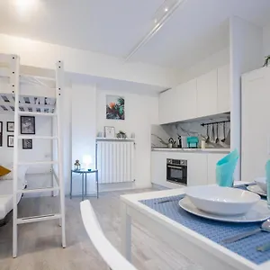 https://apartment-padova-177.italymilanhotels.net