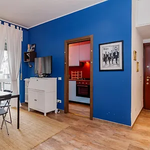 https://cozy-apartment-close-to-the-center.italymilanhotels.net