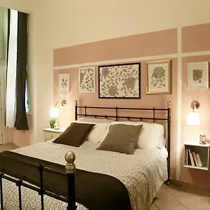 Magenta Deluxe Del Grande Rome