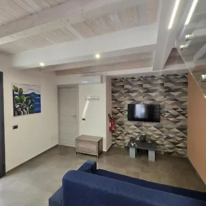 https://albertos-house-catania.catania-hotels.net